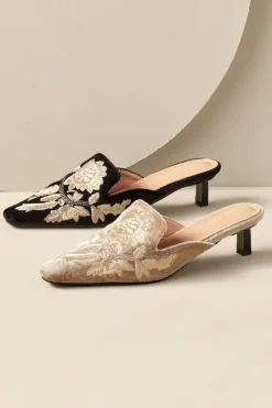 Carolina Embroidered Mule